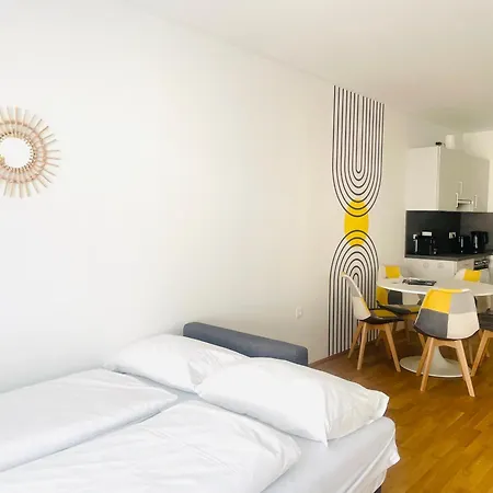 Apstay Prime I Parking Option I Self Check-in 3* Graz