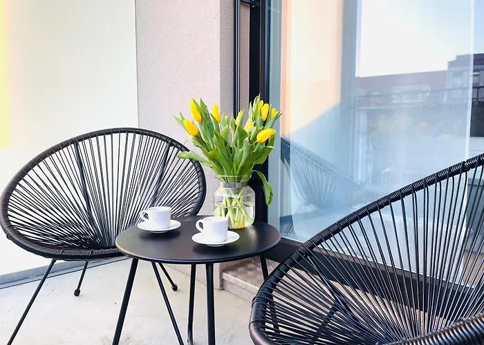 Apstay Prime I Parking Option I Self Check-in