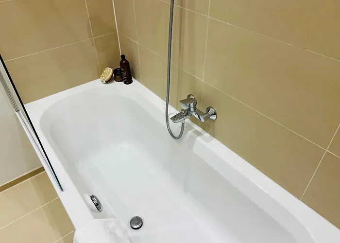 Apstay Prime I Parking Option I Self Check-in 3* Štýrský Hradec